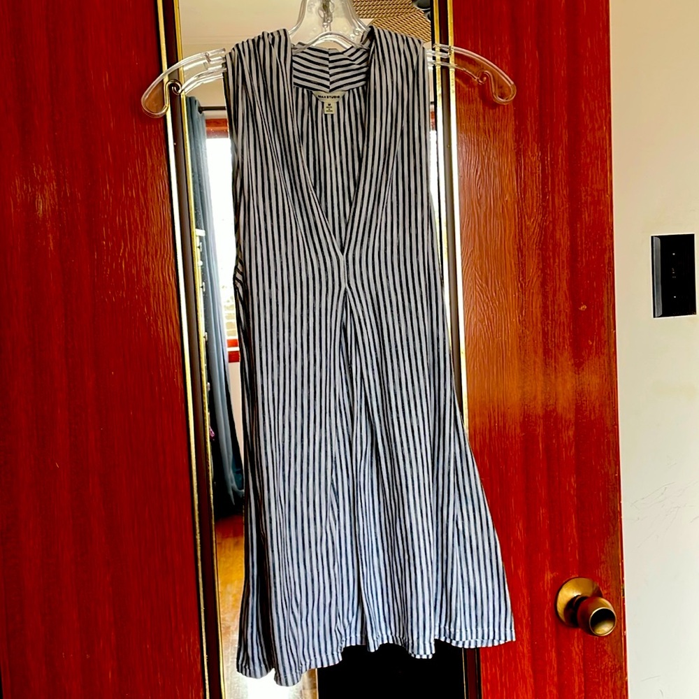 Women’s summer top by Max Studio